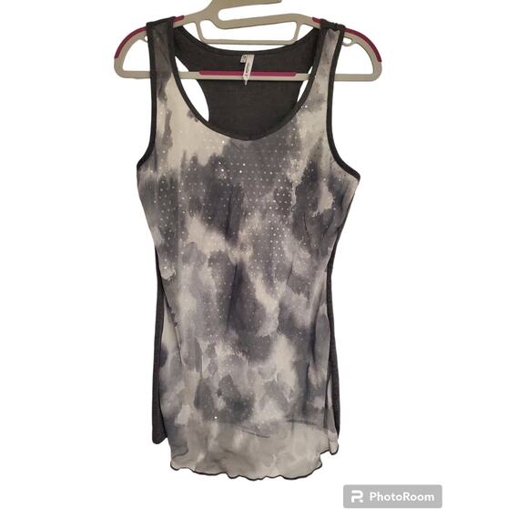 Women's Studio Y Gray & White Sequin Racerback Tank Top | Size Small - Picture 1 of 7
